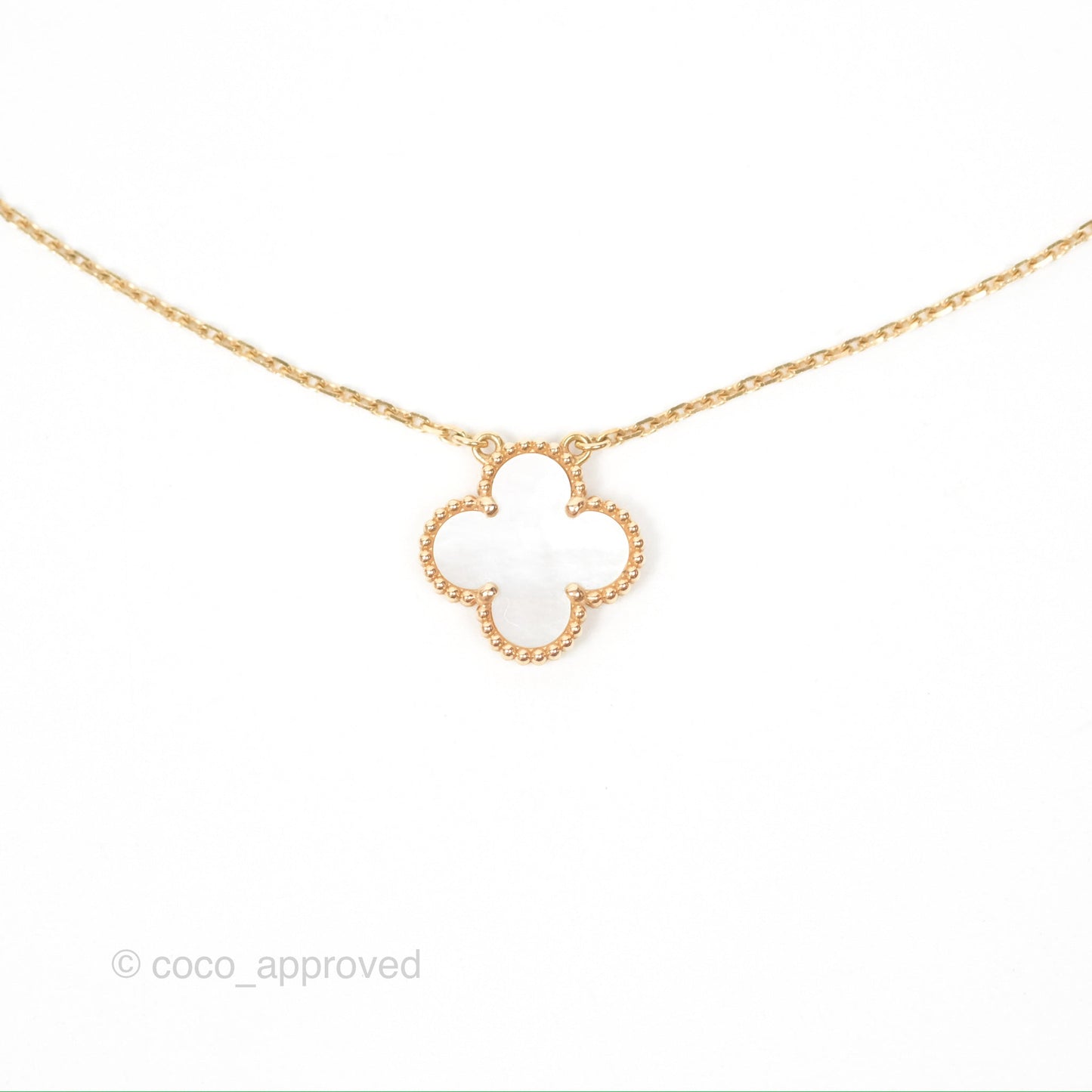 Van Cleef & Arpels Vintage Alhambra Pendant White Mother-of-pearl Yellow Gold