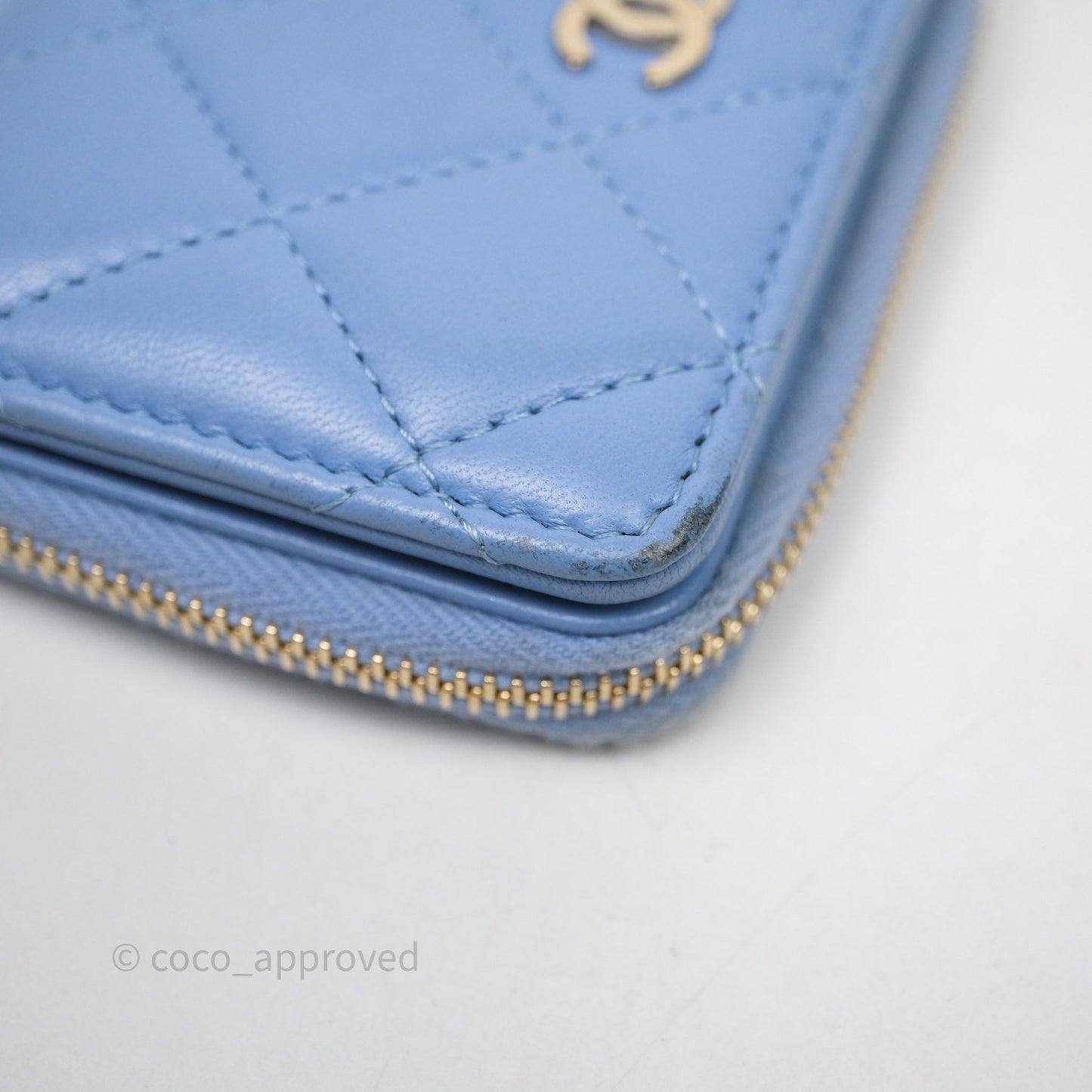 Chanel Classic Zipped Coin Purse Blue Lambskin Gold Hardware