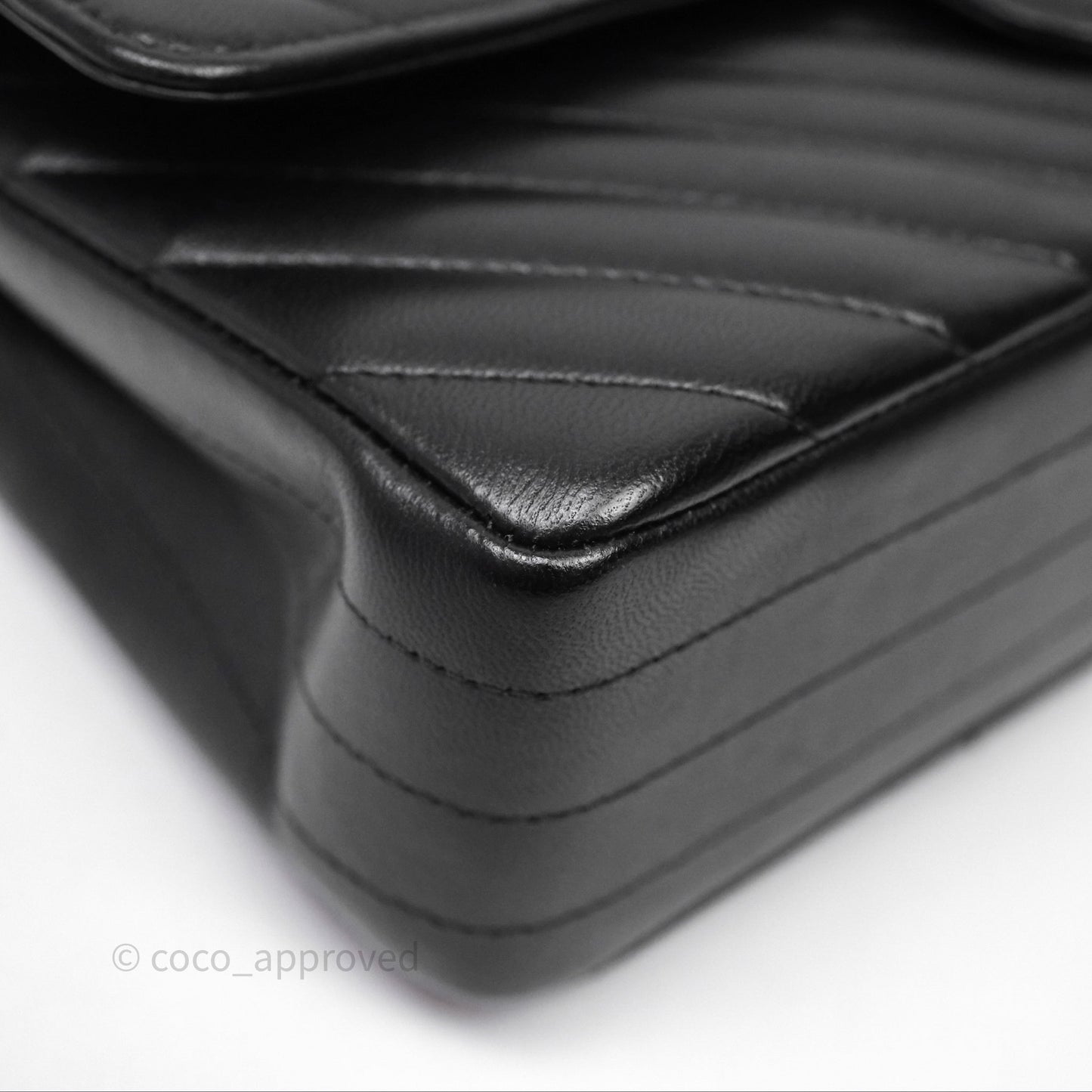 Chanel Classic M/L Medium Flap Chevron Black Lambskin Silver Hardware