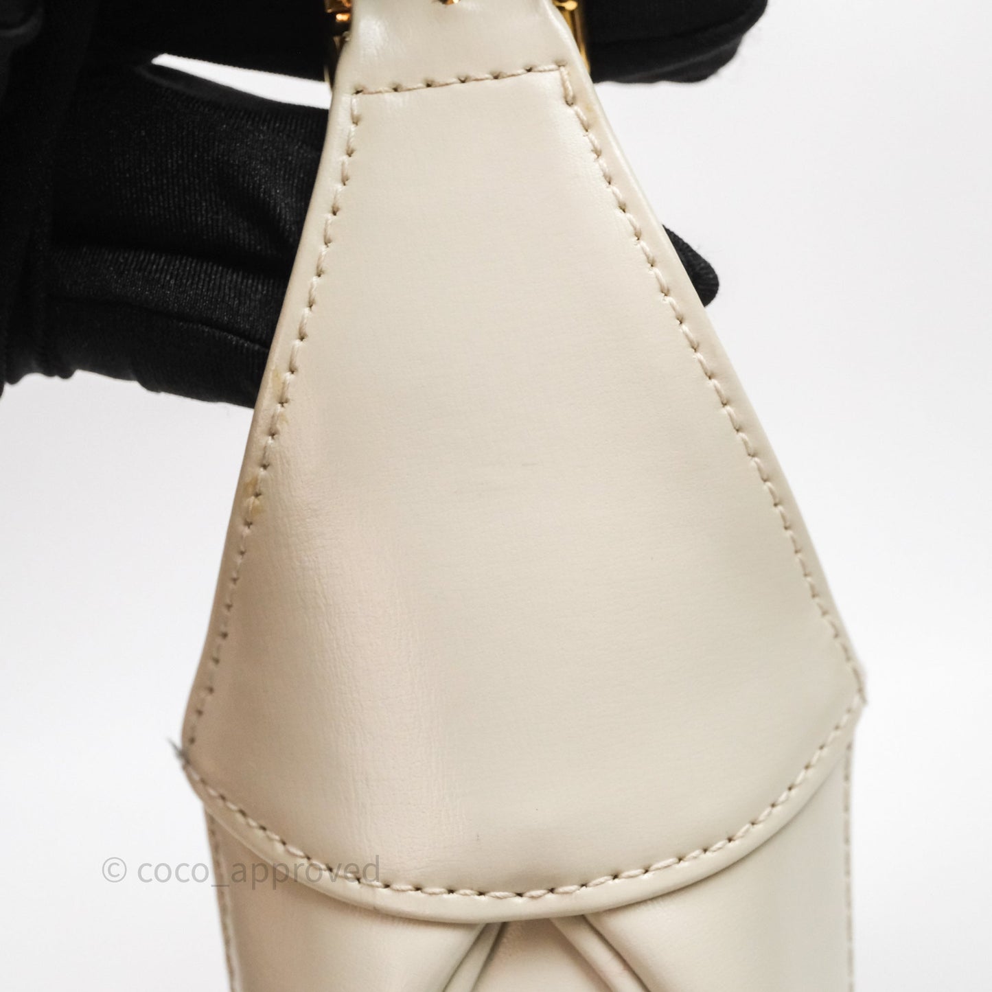 Gucci Jackie 1961 White Small Shoulder Bag Gold Hardware