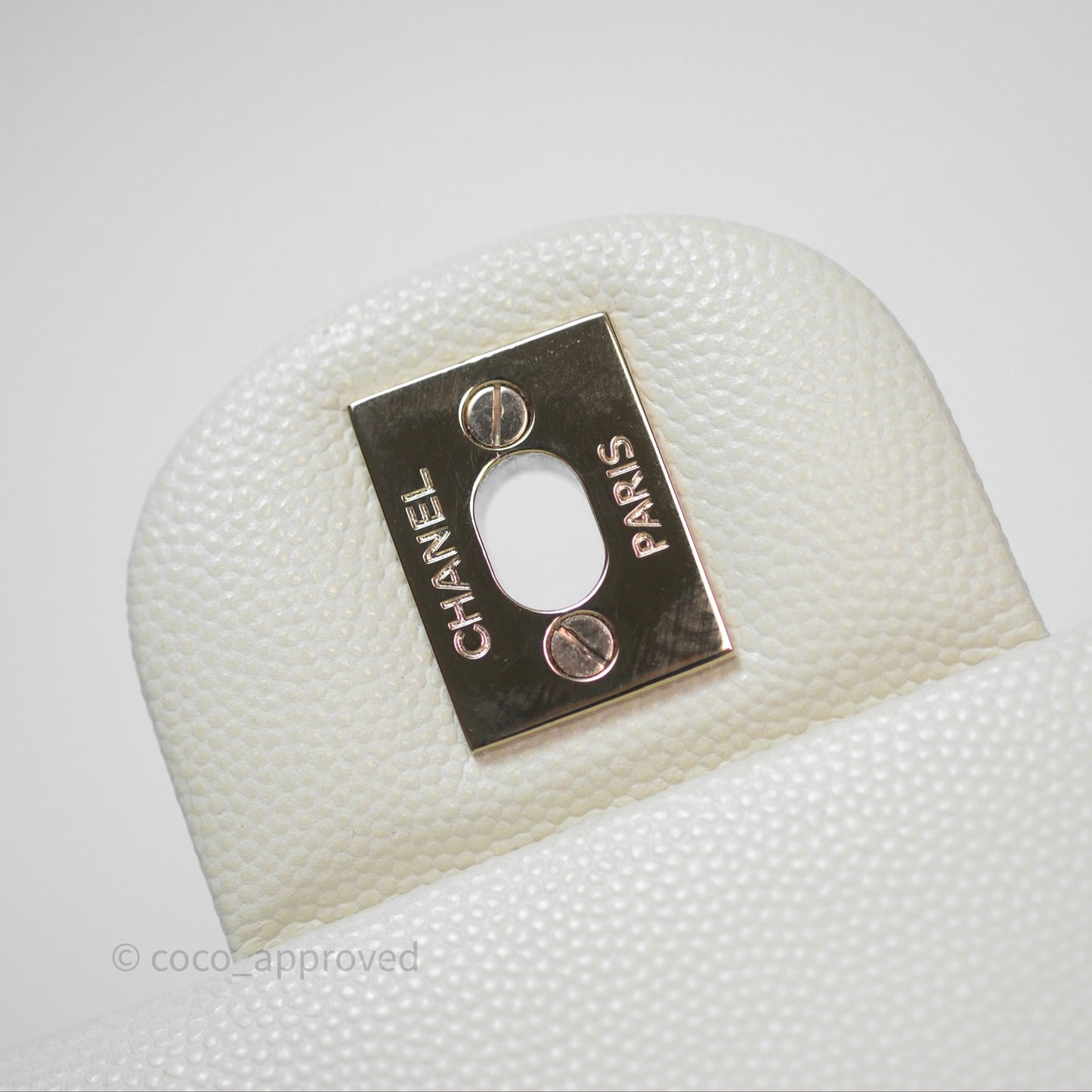 Chanel M/L Medium Classic Flap Quilted White Caviar Gold Hardware