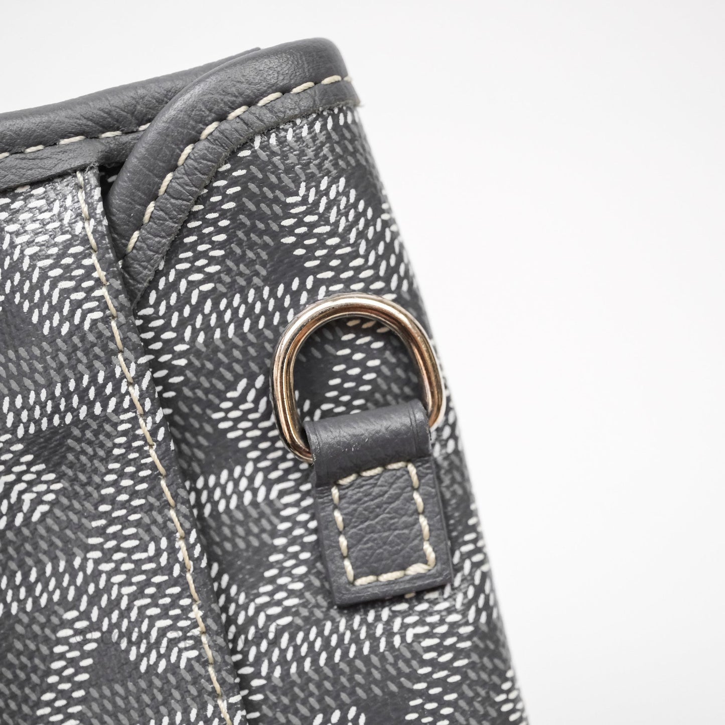 Goyard St Louis Tote PM ⁣⁣⁣⁣⁣⁣⁣⁣⁣⁣⁣⁣⁣⁣⁣⁣⁣⁣⁣⁣Grey