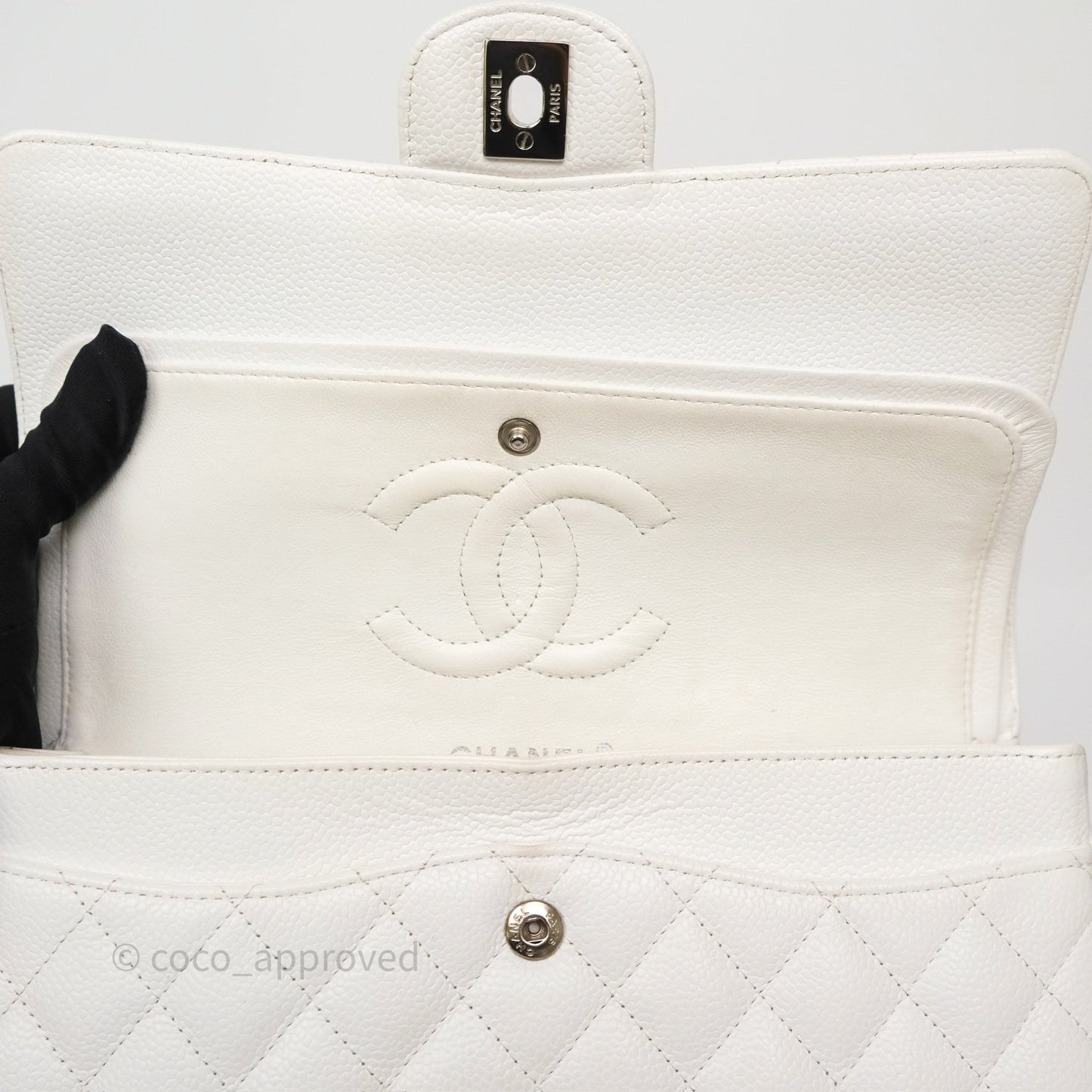 Chanel M/L Medium Classic Flap Quilted White Caviar Silver Hardware