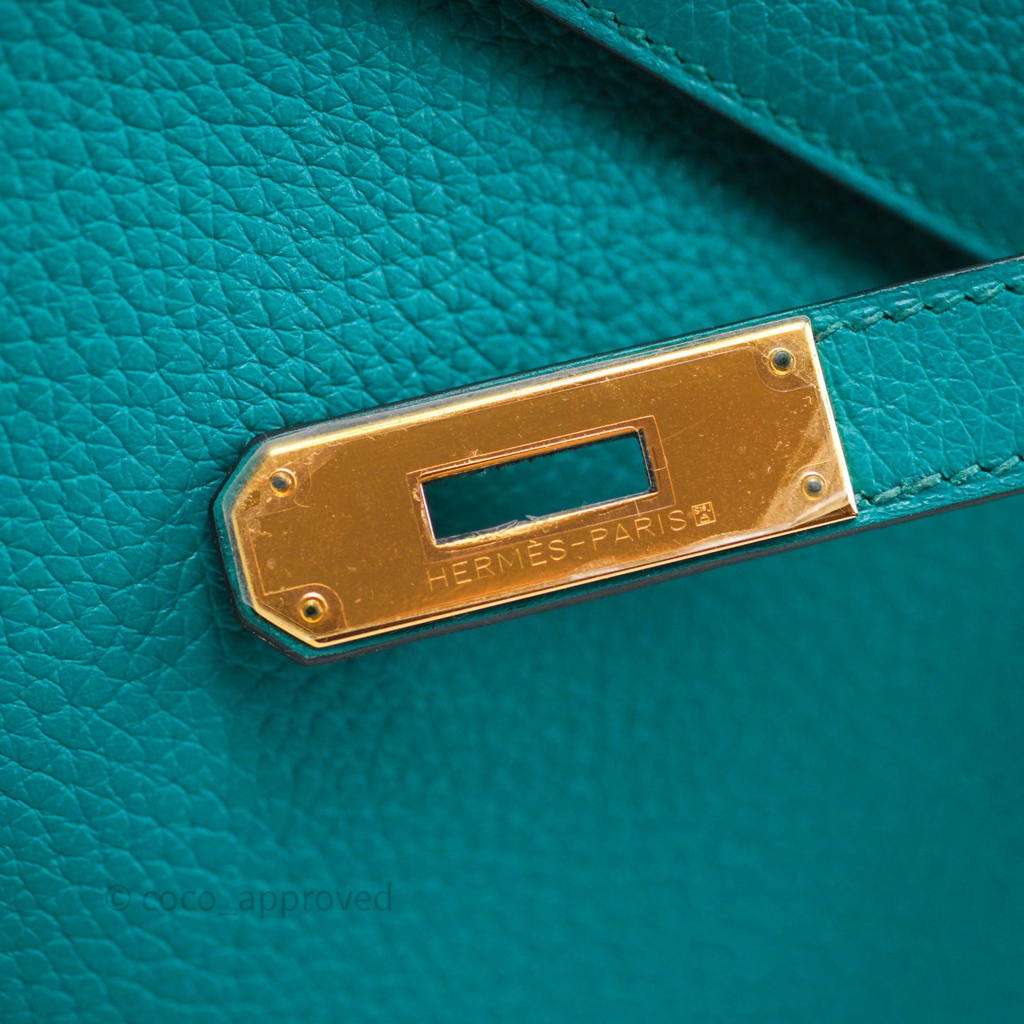 Hermès Kelly 28 Retourne Bleu Paon 7F Clemence Gold Hardware