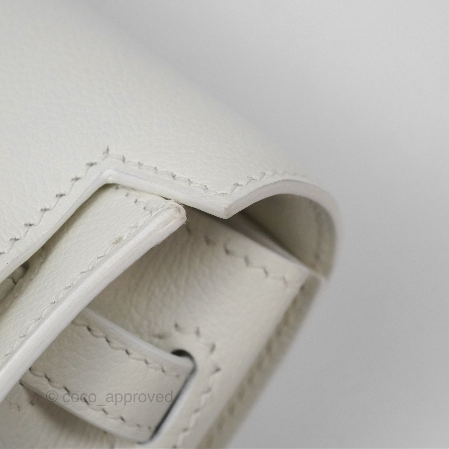 Hermès Kelly Danse II Bag White Evercolor Gold Hardware
