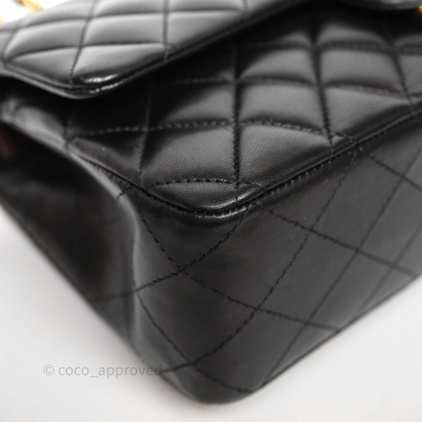 Chanel Classic M/L Medium Flap Quilted Black Lambskin Gold Hardware