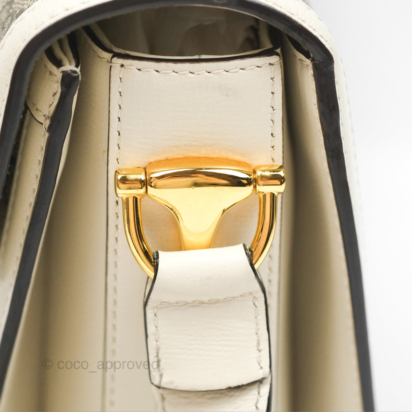 Gucci Horsebit 1955 GG Supreme Canvas White Shoulder Bag Gold Hardware