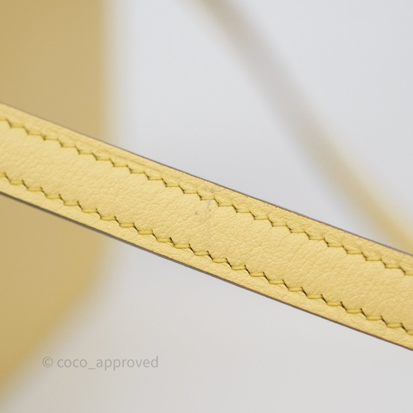 Hermès Roulis Mini 18 Jaune Poussin 1Z Swift Gold Hardware