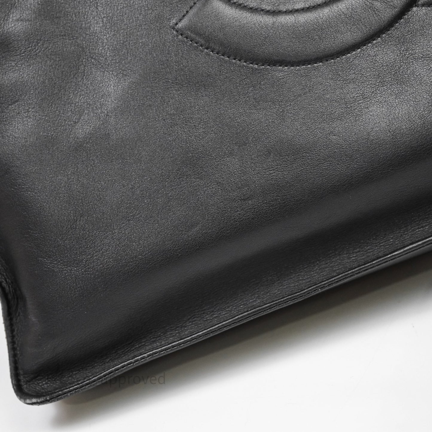 Chanel Vintage Shoulder Bag Black Calfskin Gold Hardware
