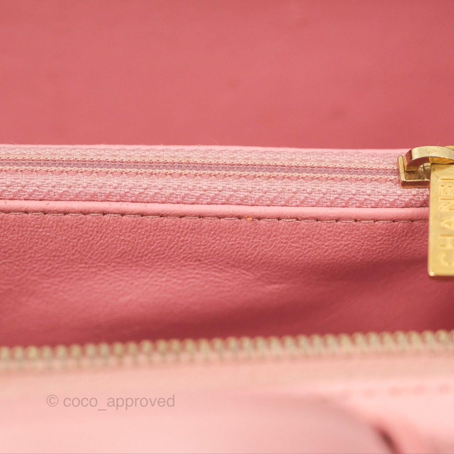 Chanel Quilted Medium CC Filigree Vanity Case Pink Caviar Gold Hardware