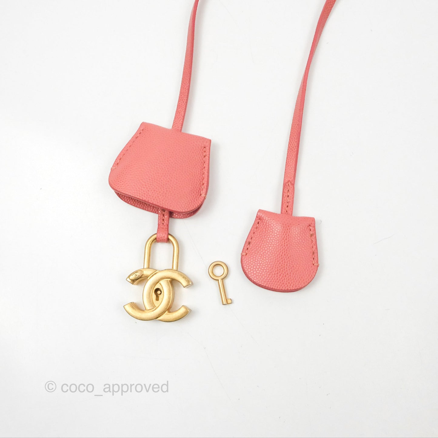 Chanel Quilted Medium CC Filigree Vanity Case Pink Caviar Gold Hardware