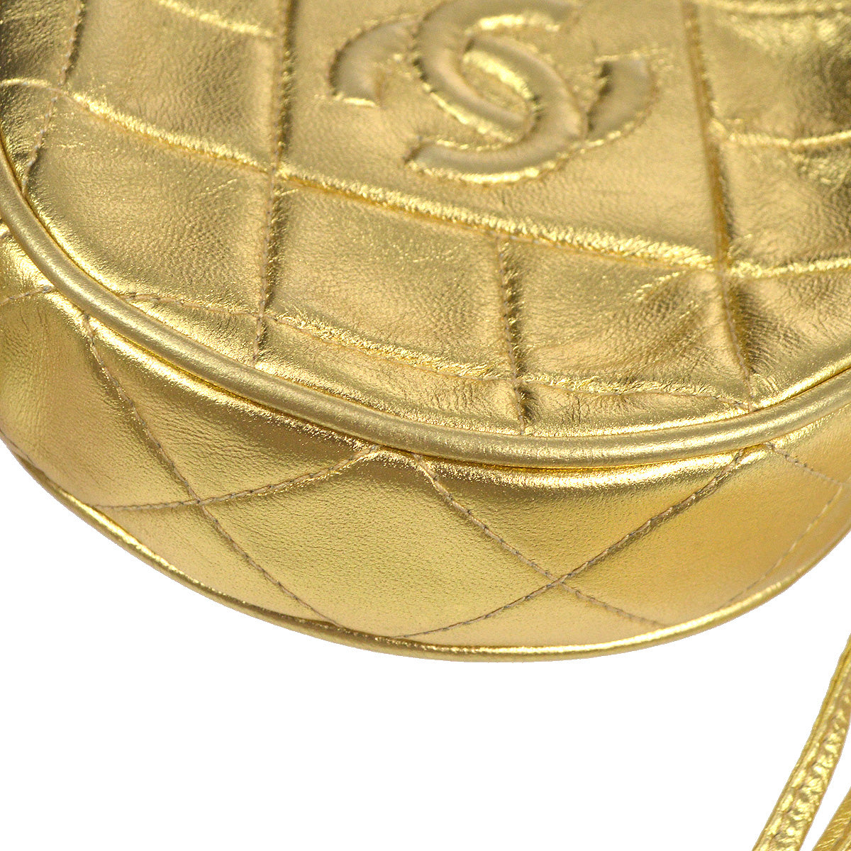 Luxury Chanel 1989-1991 Gold Lambskin Fringe Shoulder Bag