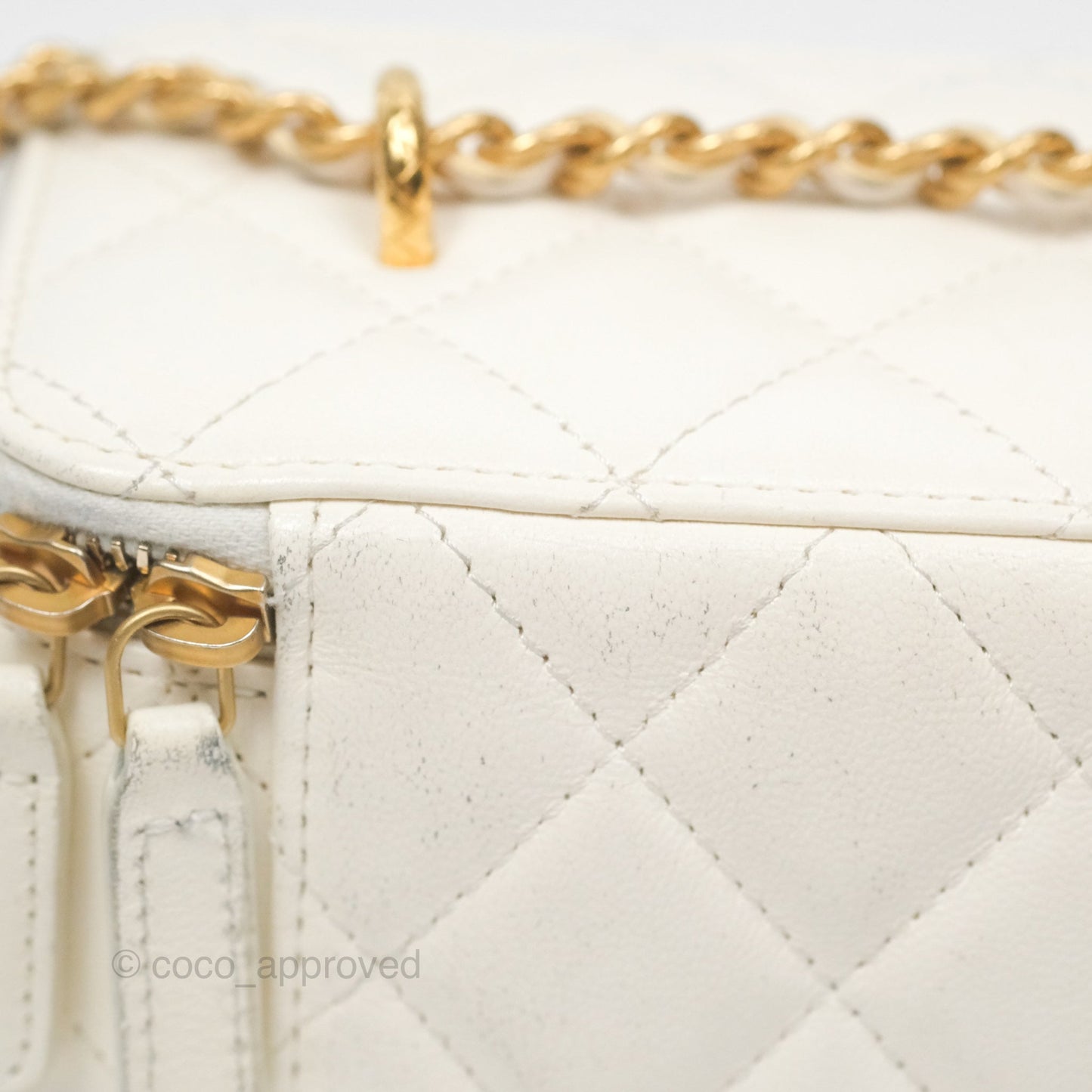 Chanel Vanity with Double Chain White Shiny Lambskin 23C