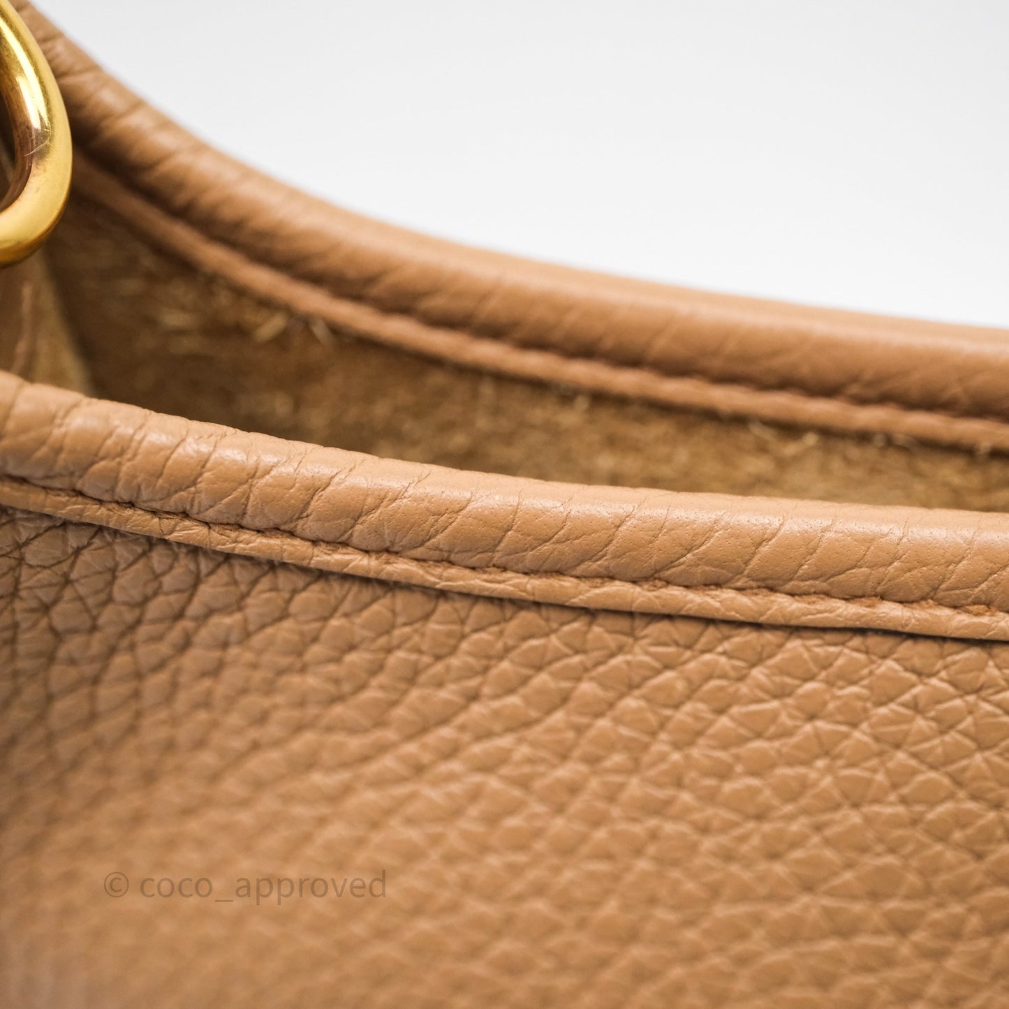 Hermès Mini Evelyne 16 Chai 0M Clemence Gold Hardware