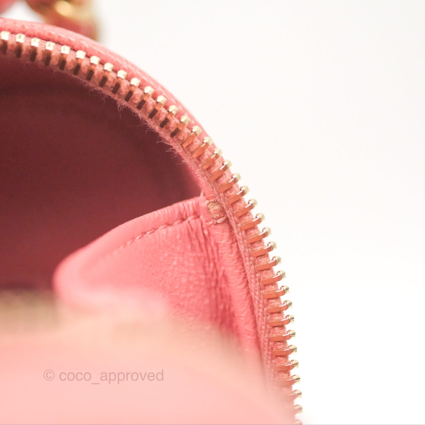 Chanel Quilted Medium CC Filigree Vanity Case Pink Caviar Gold Hardware