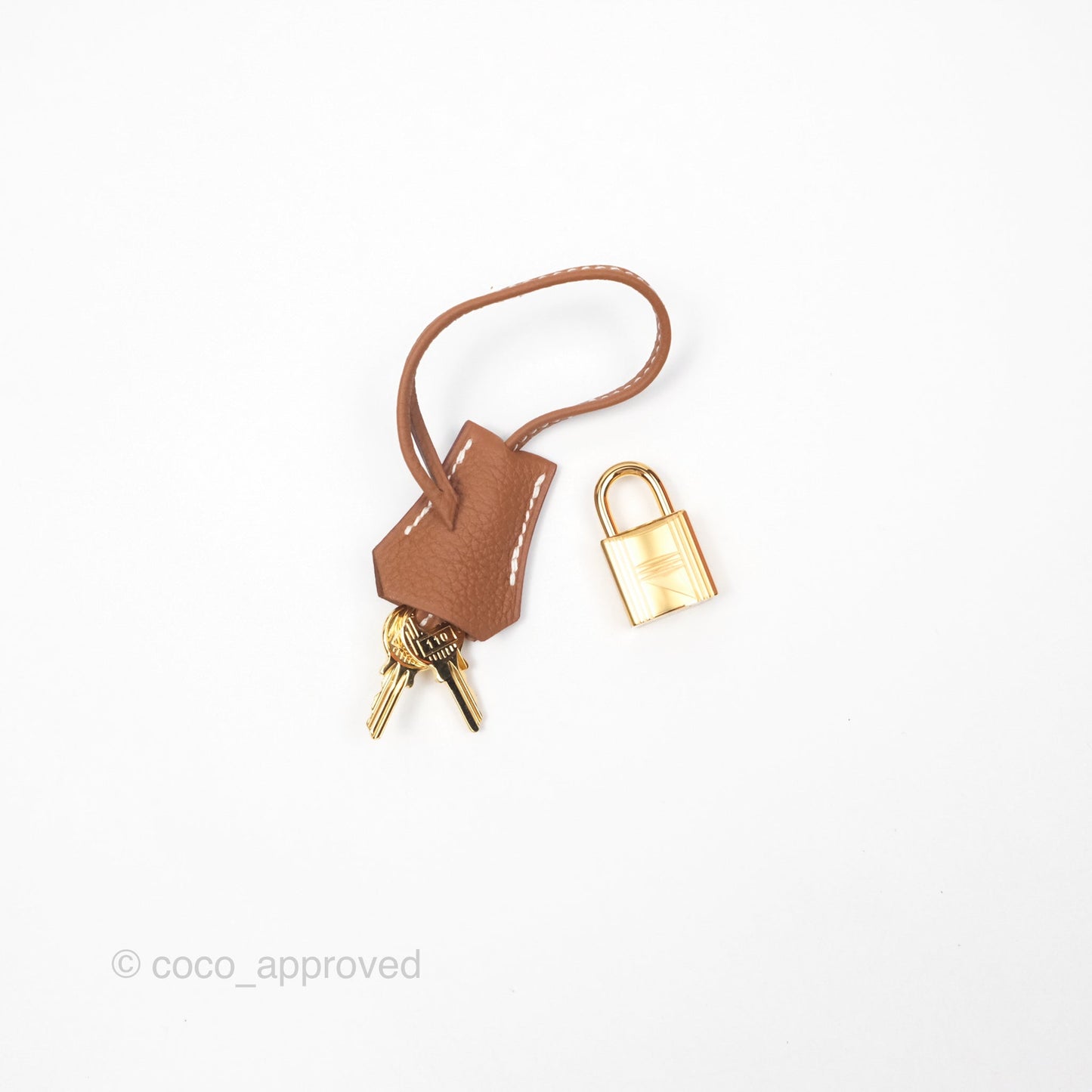 Hermès Kelly 28 Retourne Gold 37 Togo Gold Hardware