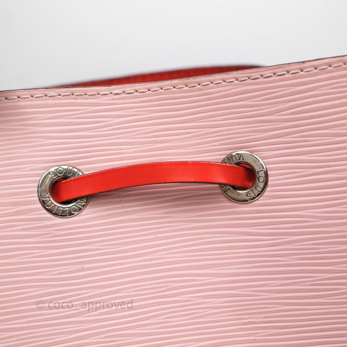 Louis Vuitton Neonoe MM Pink Epi