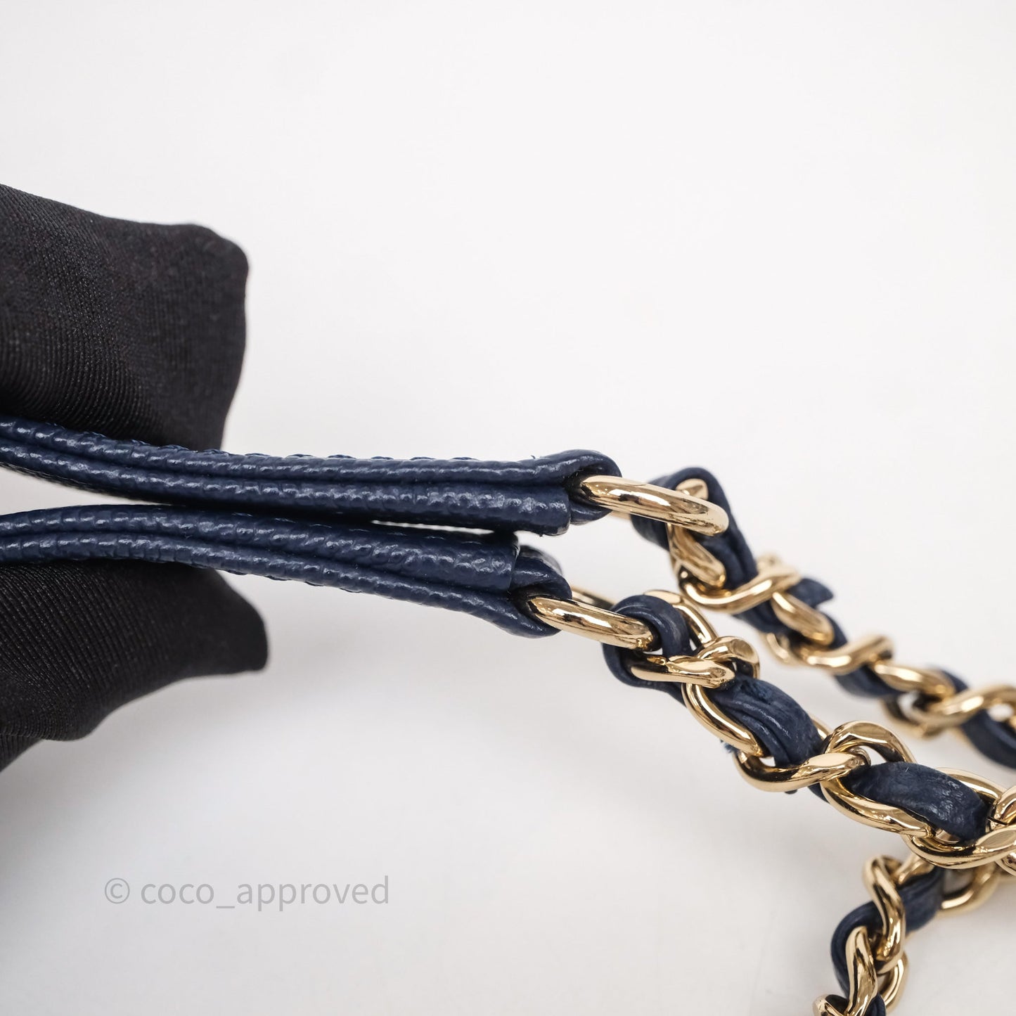 Chanel Quilted Small CC Filigree Vanity Case Navy Caviar Gold Hardware