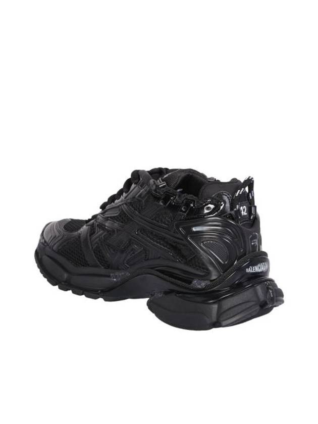 Luxury Balenciaga Runner Low Top Sneakers Black
