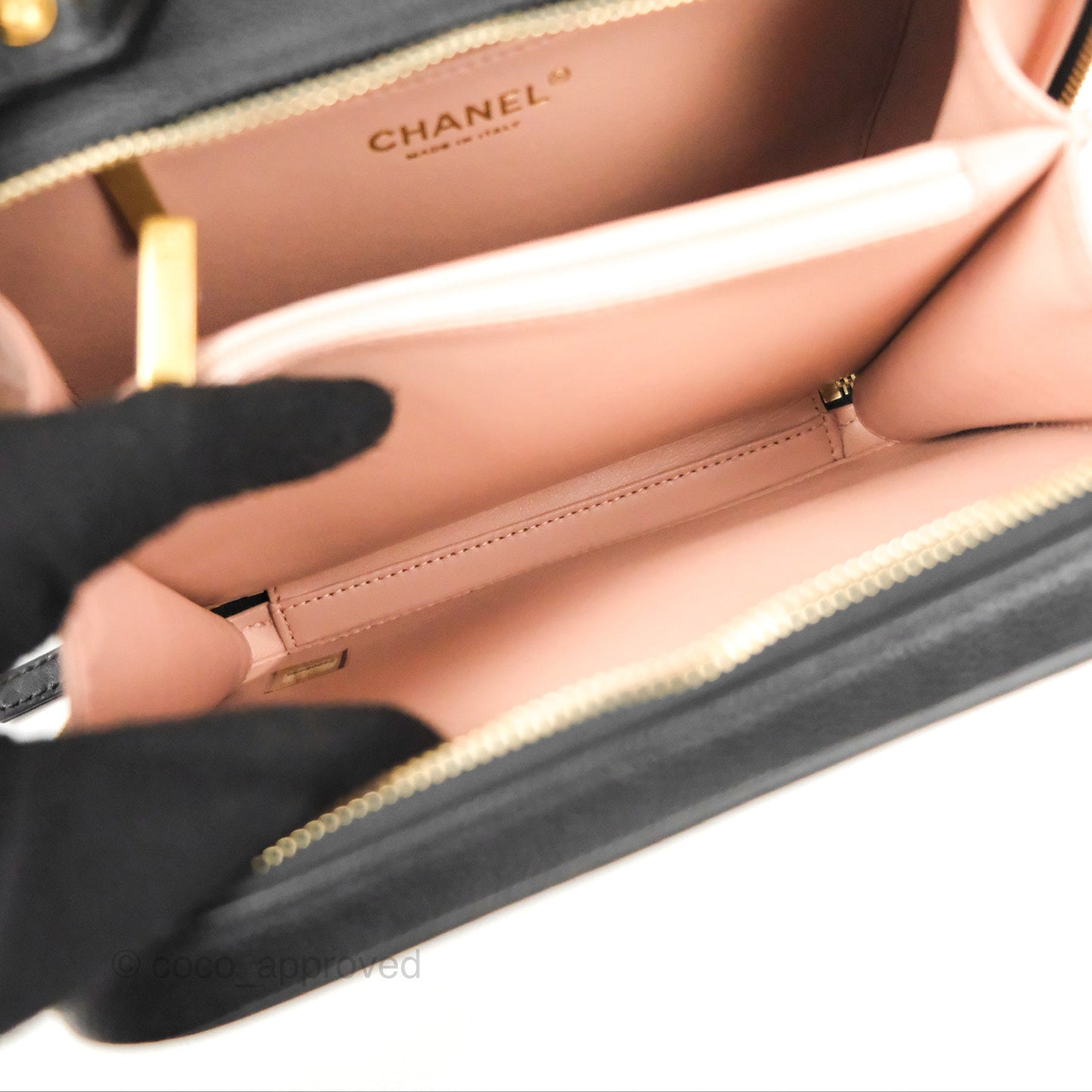 Chanel Quilted Medium CC Filigree Vanity Case Black Caviar Gold Hardware