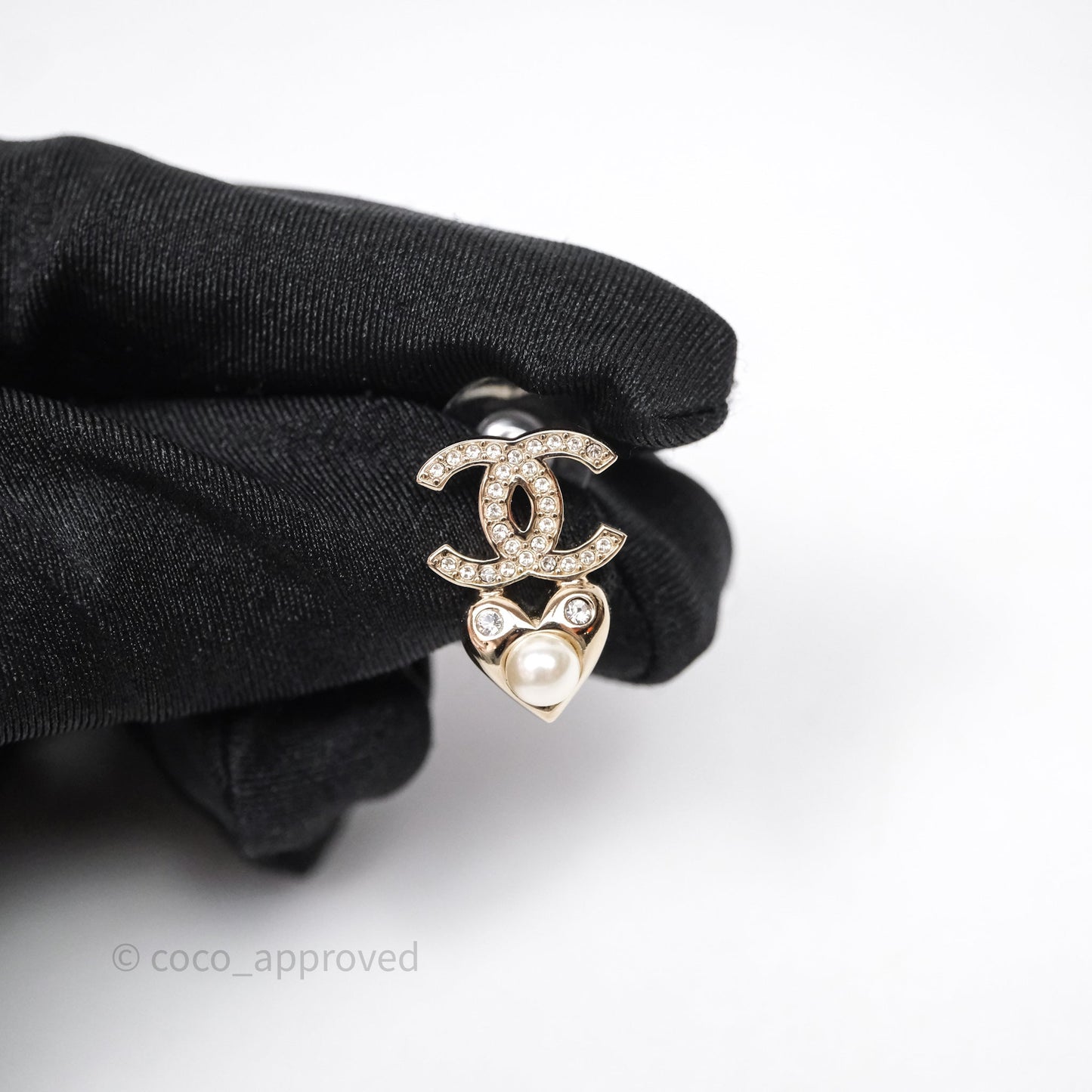 Chanel Crystal CC Star & Heart Pearl Earrings Gold Tone 19B