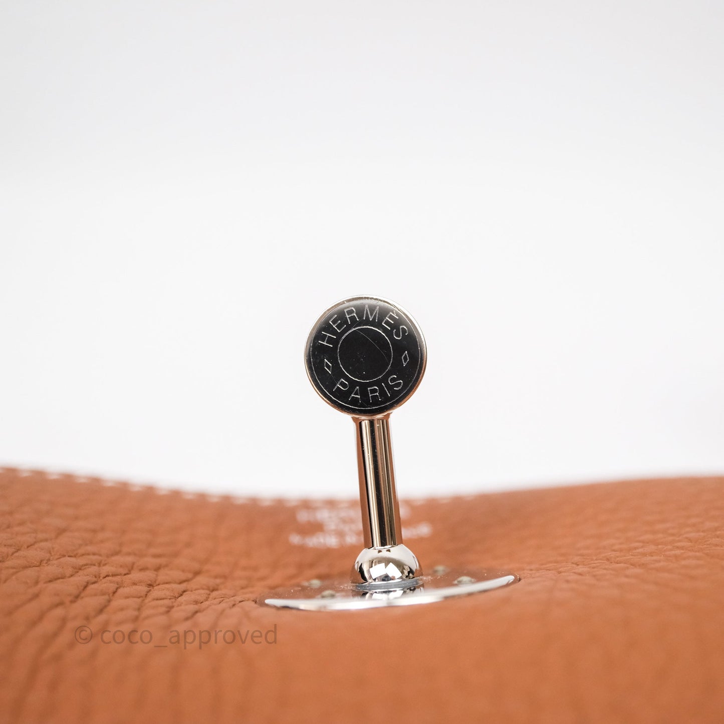 Hermès Lindy 26 Gold Clemence Palladium Hardware