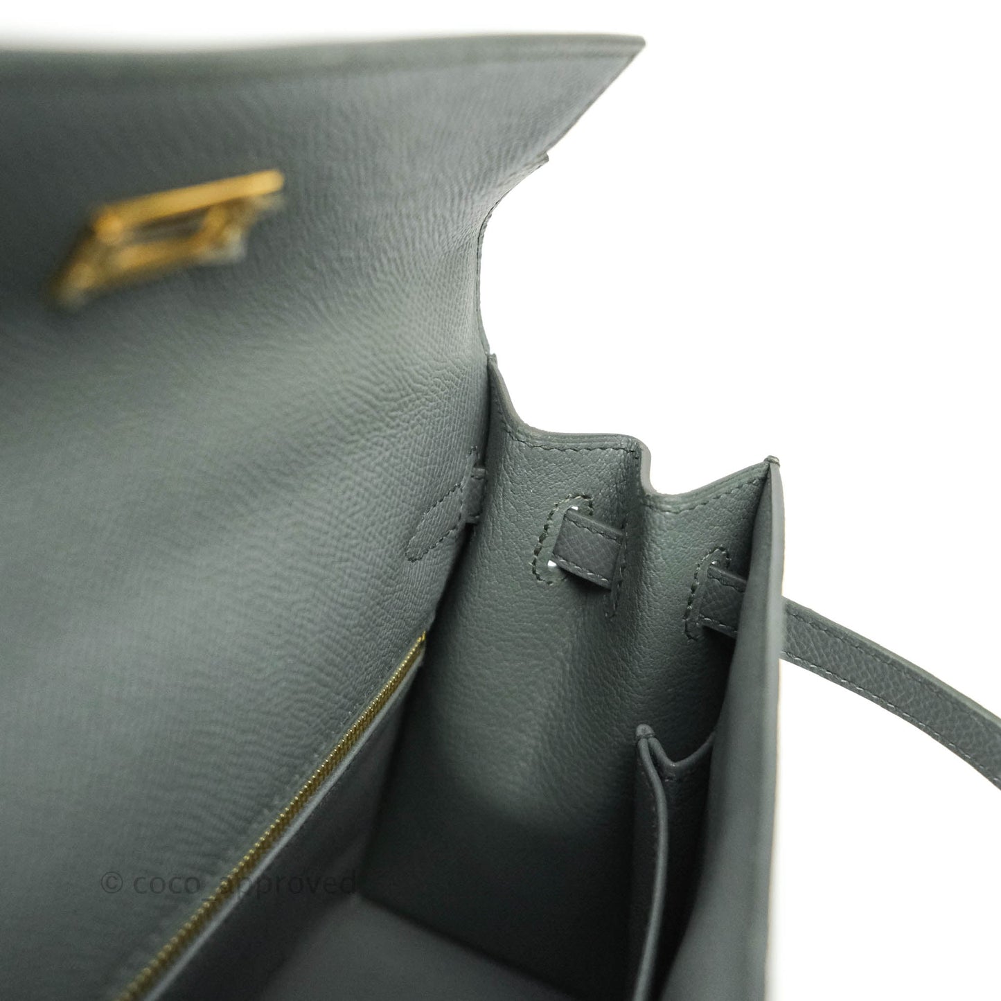 Hermès Kelly 25 Vert Amande Epsom Sellier Gold Hardware