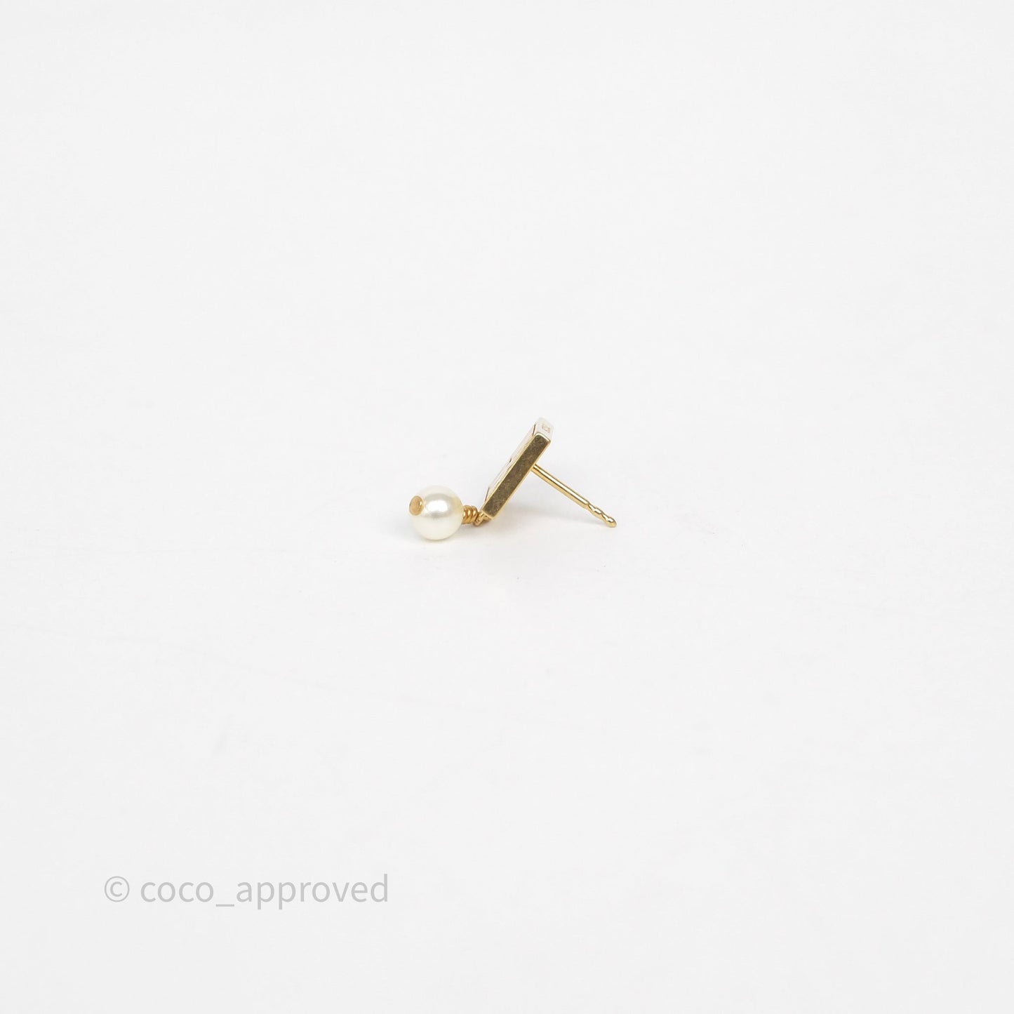 Christian Dior Miss Dior Drop Pearl Earrings Gold Tone