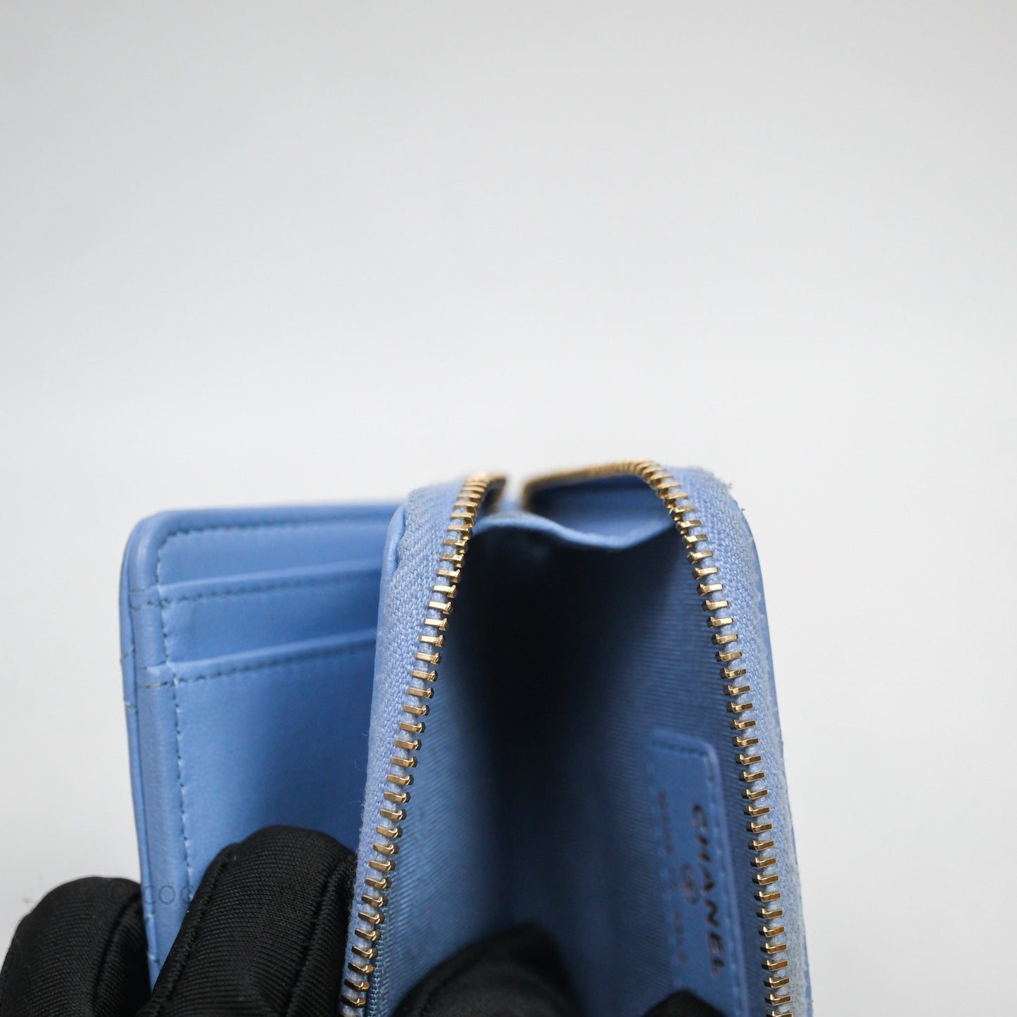 Chanel Classic Zipped Coin Purse Blue Lambskin Gold Hardware