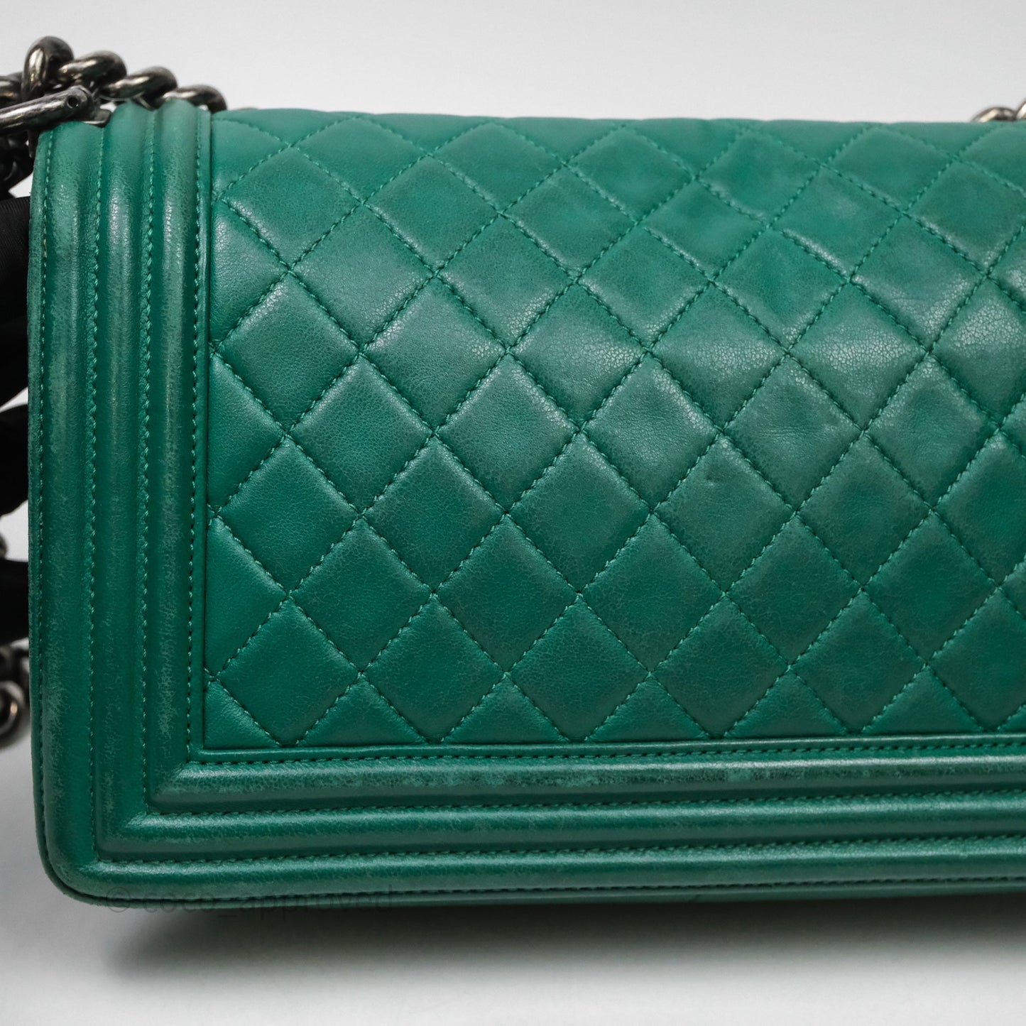 Chanel Medium Boy Quilted Green Lambskin Ruthenium Hardware