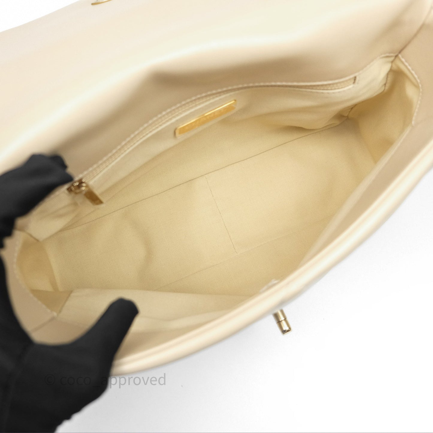 Chanel 19 Medium Beige Mixed Hardware