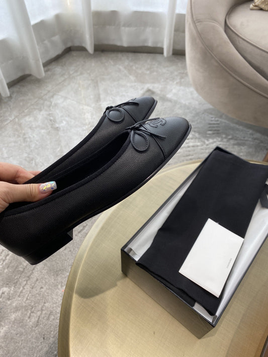 Luxury Chanel ballet flats black grained calfskin