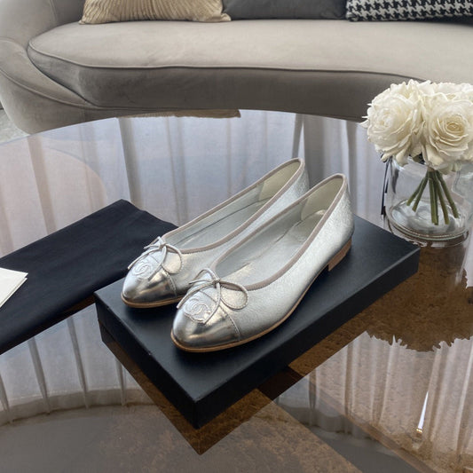Luxury Chanel ballet flats silver lambskin