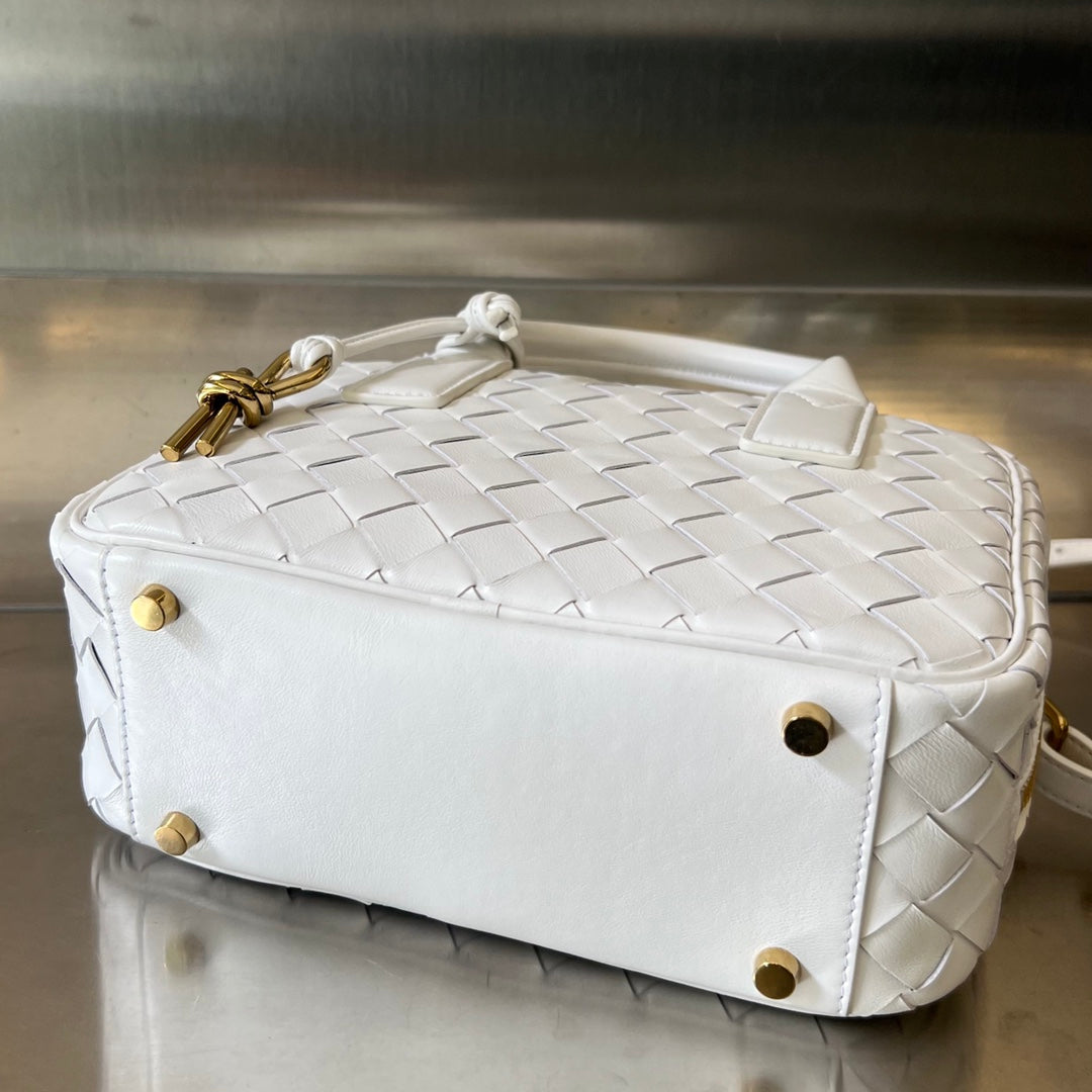Luxury Bottega Veneta BV GETAWAY SMALL 23CM WHITE LAMBSKIN