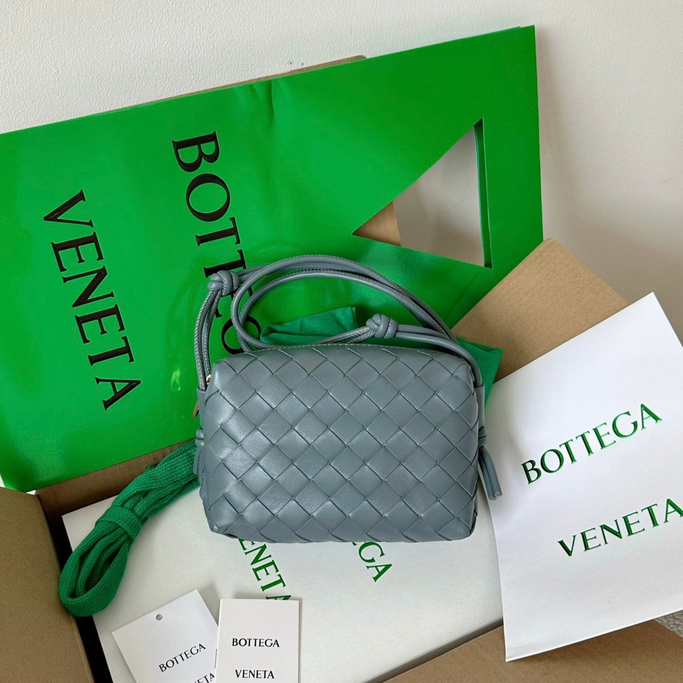 Luxury Bottega Veneta BV LOOP MINI 17CM GREY CALFSKIN