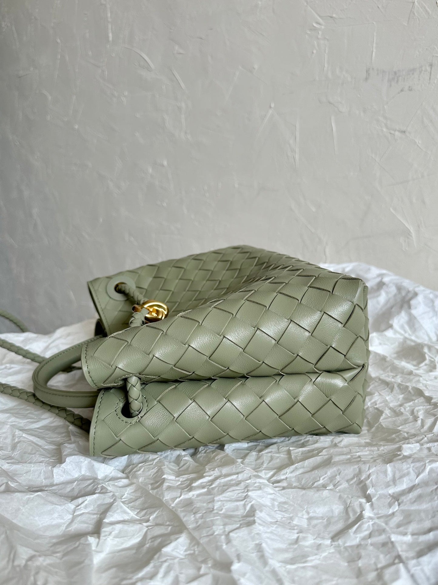 Luxury Bottega Veneta BV SMALL ANDIAMO 25CM LIGHT GREEN LAMBSKIN