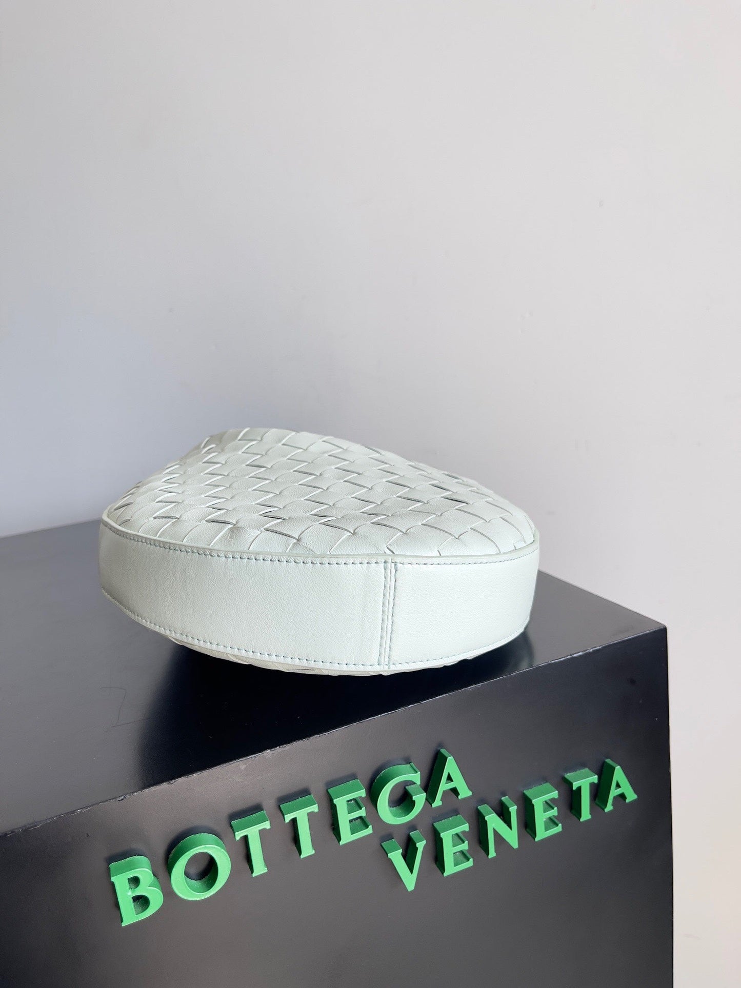Luxury Bottega Veneta BV SMALL DROP 32CM LIGHT BLUE LAMBSKIN