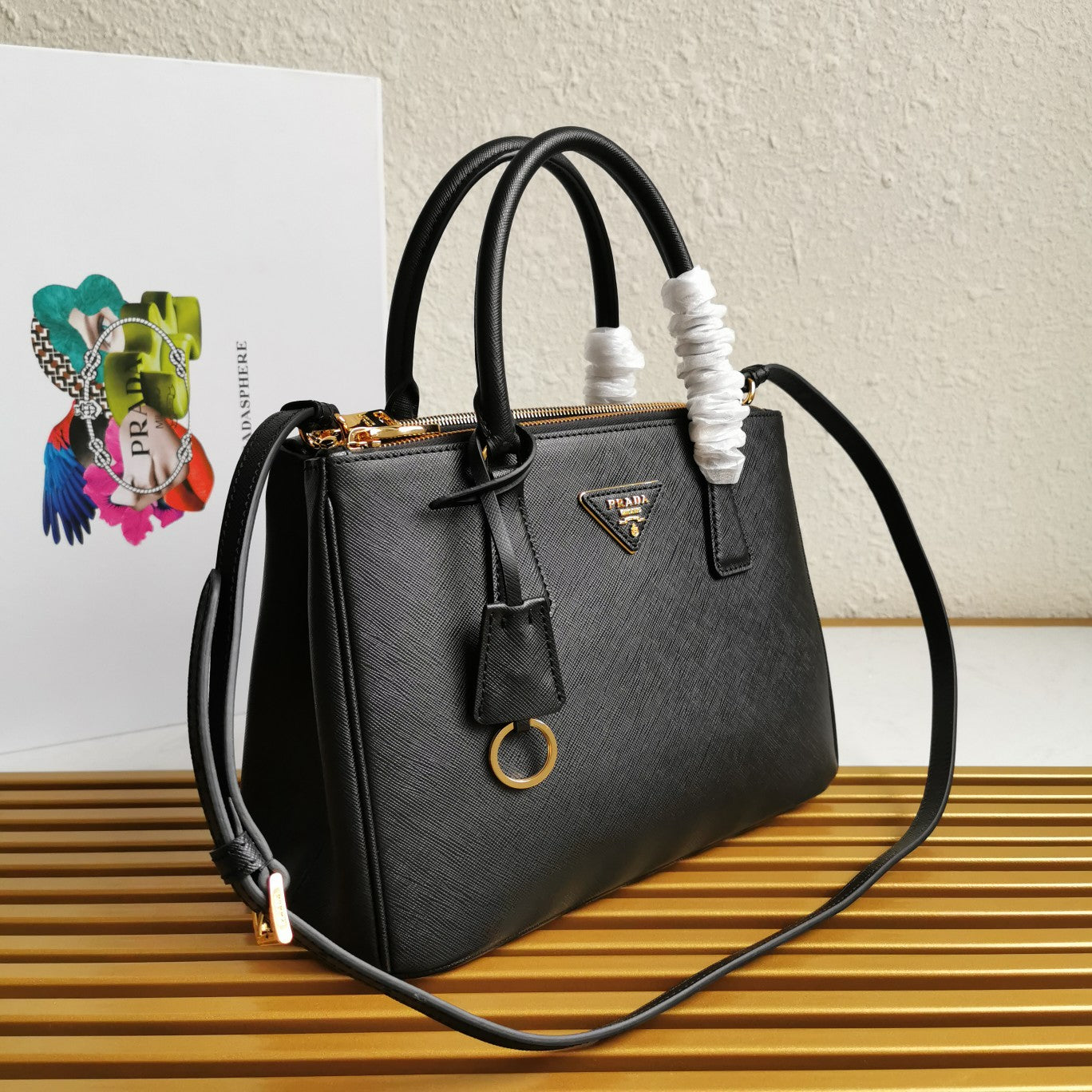 Luxury PradaMEDIUM GALLERIA 28 BLACK SAFFIANO LEATHER