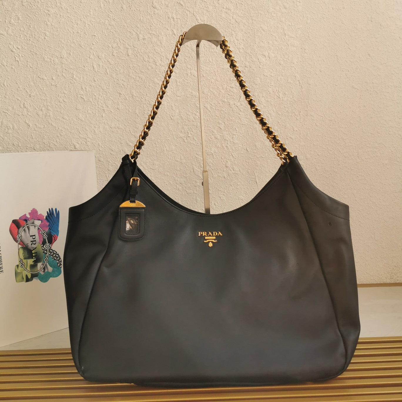 Luxury PradaCHAIN TOTE 39 SOFT BLACK CALFSKIN
