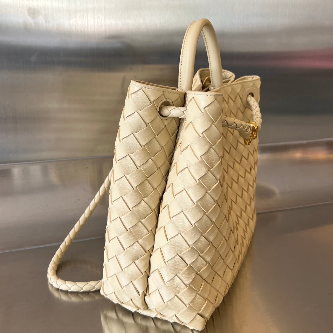 Luxury Bottega Veneta BV MEDIUM ANDIAMO 32CM BEIGE LAMBSKIN
