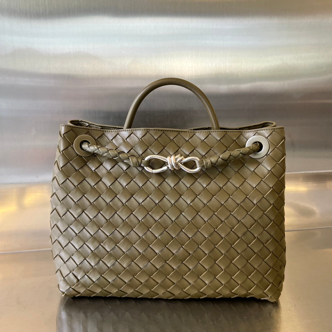 Luxury Bottega Veneta BV MEDIUM ANDIAMO 32CM OLIVE LAMBSKIN