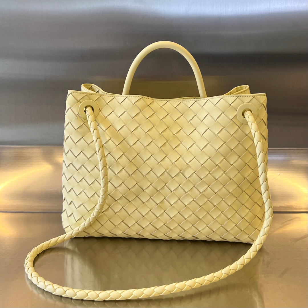 Luxury Bottega Veneta BV MEDIUM ANDIAMO 32CM LIME LAMBSKIN