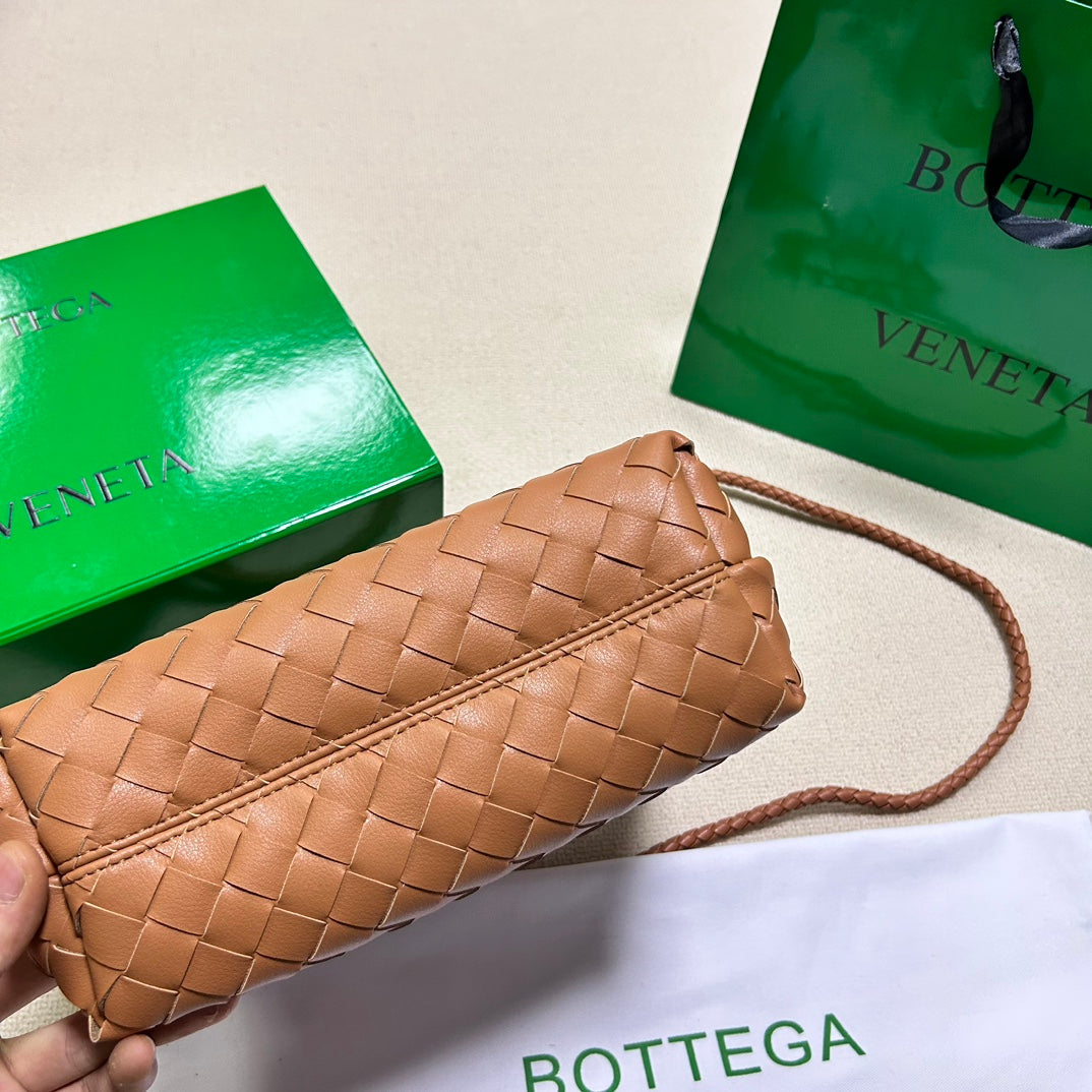 Luxury Bottega Veneta BV SMALL ANDIAMO 25CM GOLD LAMBSKIN