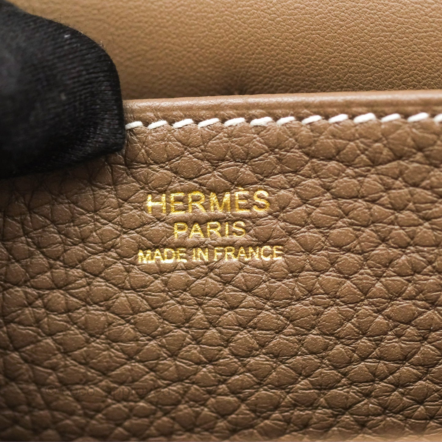 Hermès Halzan 31 Etoupe Clemence Gold Hardware