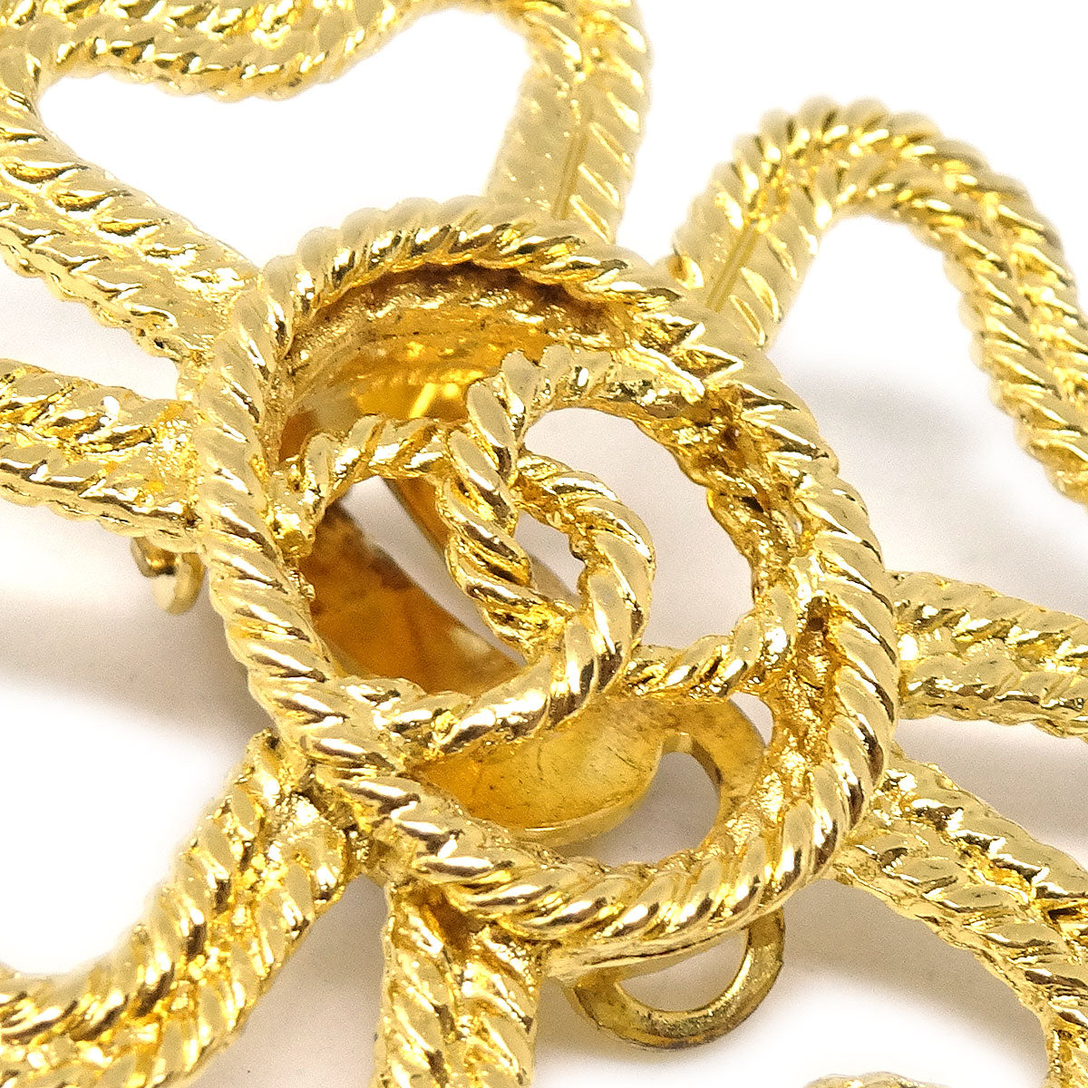 Luxury Chanel 1993 Floral Earrings Gold Clip-On 28