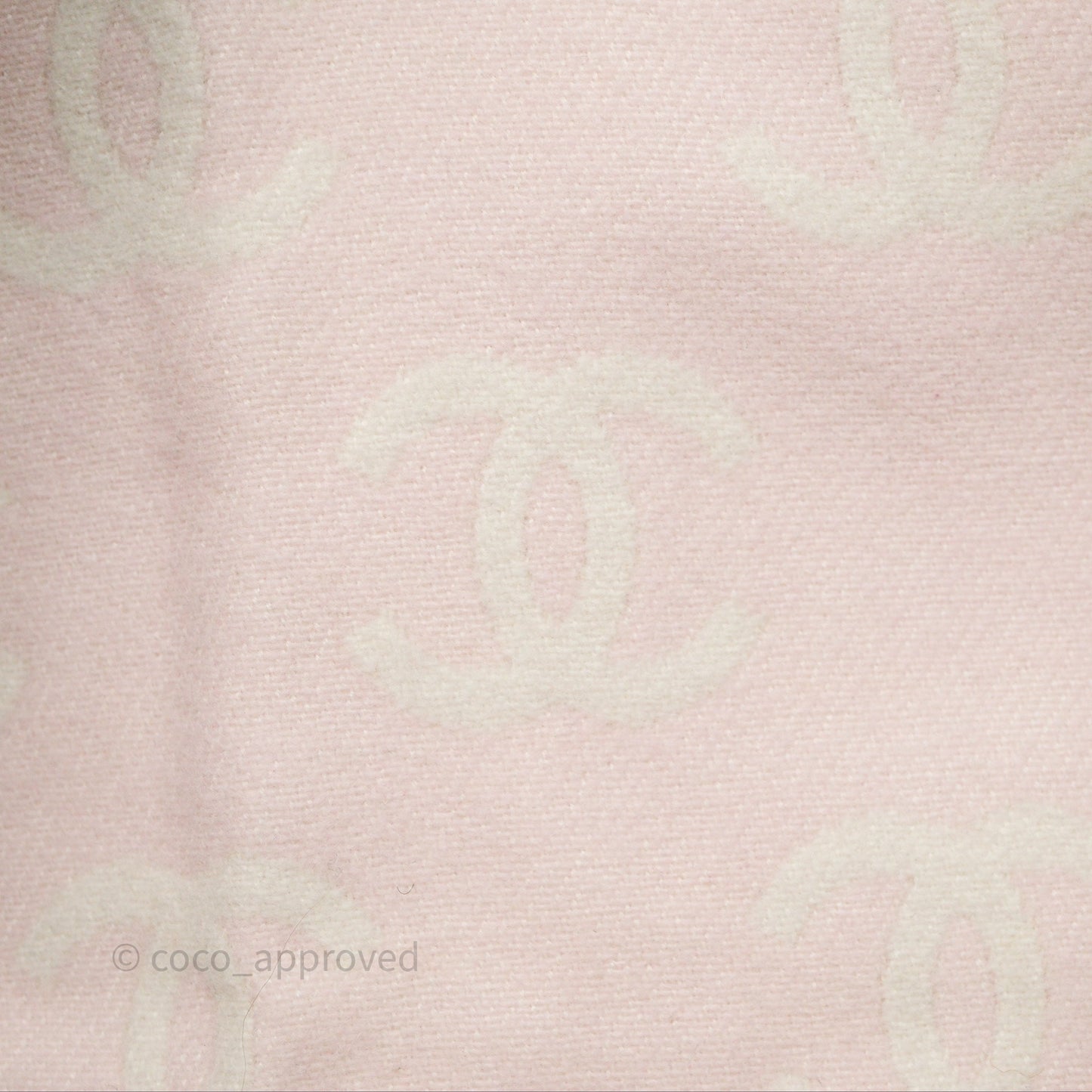 Chanel CC Logo Scarf Wool Pink