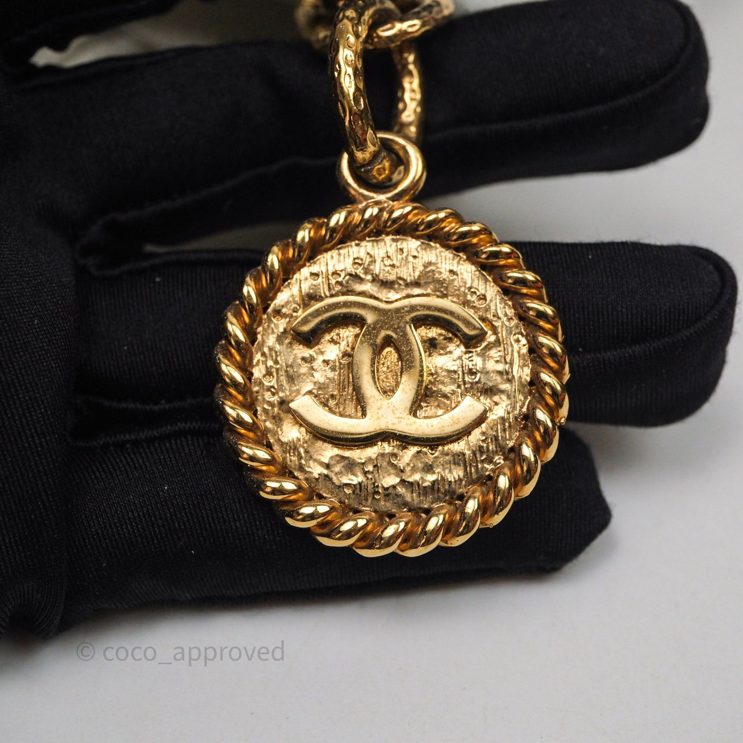 Chanel Vintage Medallion CC White Caviar Tote Bag Gold Hardware