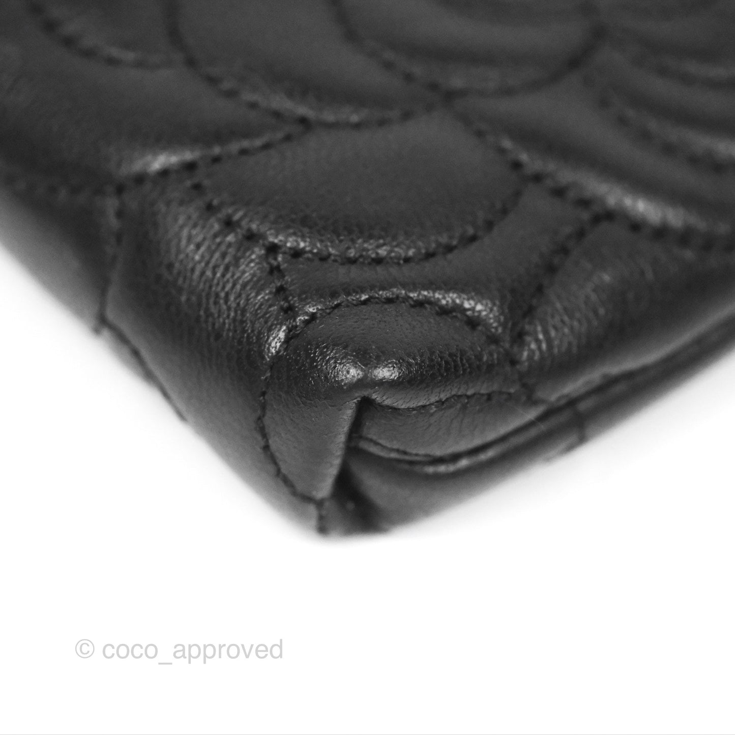 Chanel Camellia Pochette Clutch Black Lambskin Gold Hardware