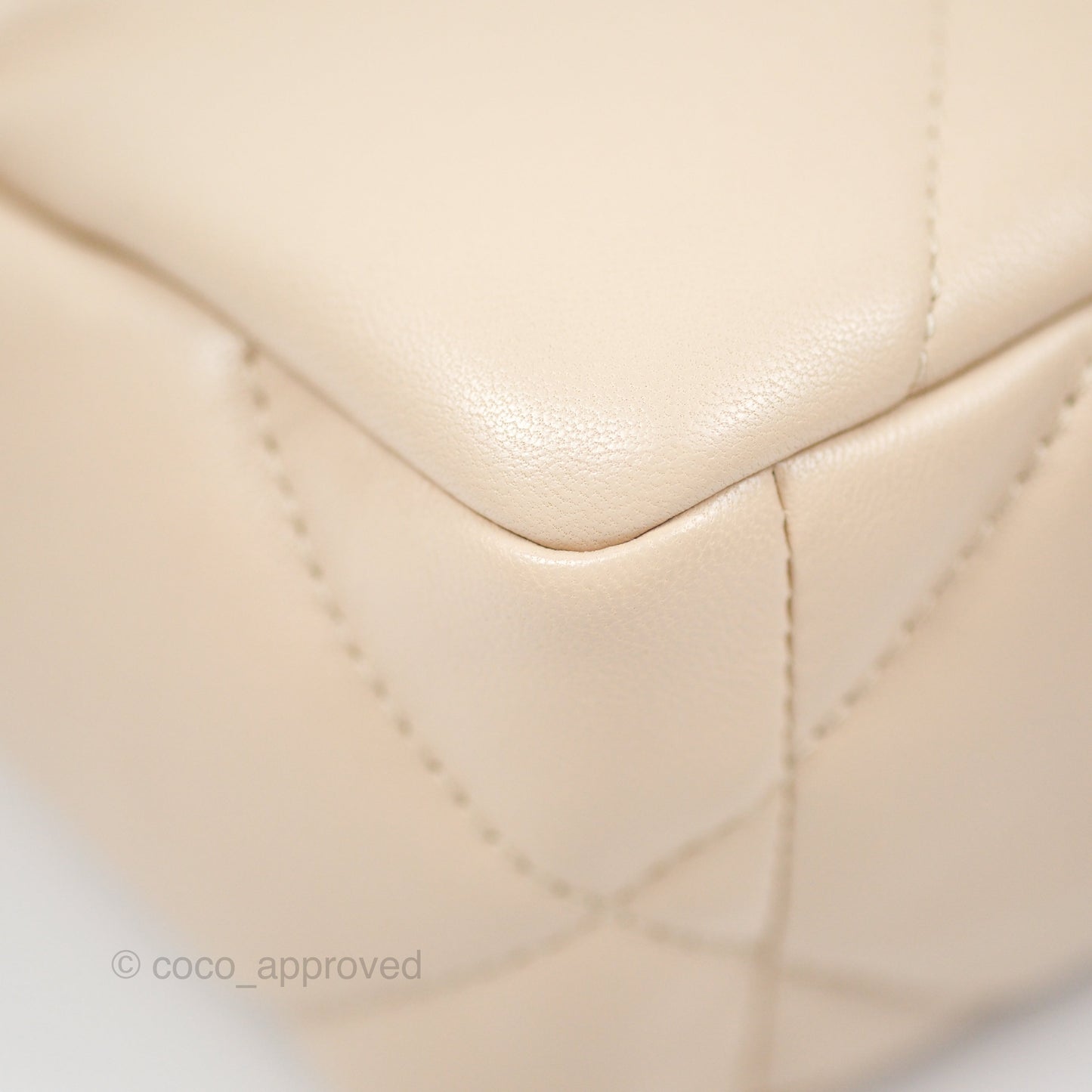 Chanel 19 Small Beige Lambskin Mixed Hardware