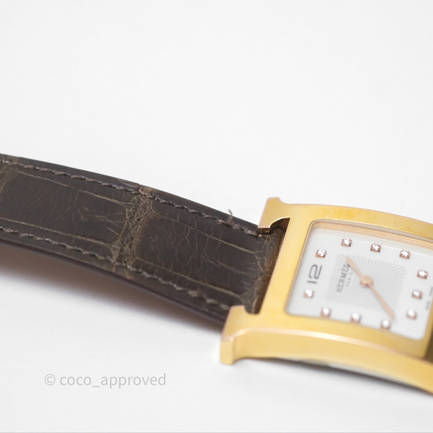 Hermès Heure H MM Watch Barenia Noir Alligator Gold Hardware